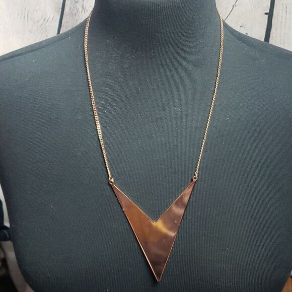 Rose Gold V Emblem Necklace - Picture 3 of 6